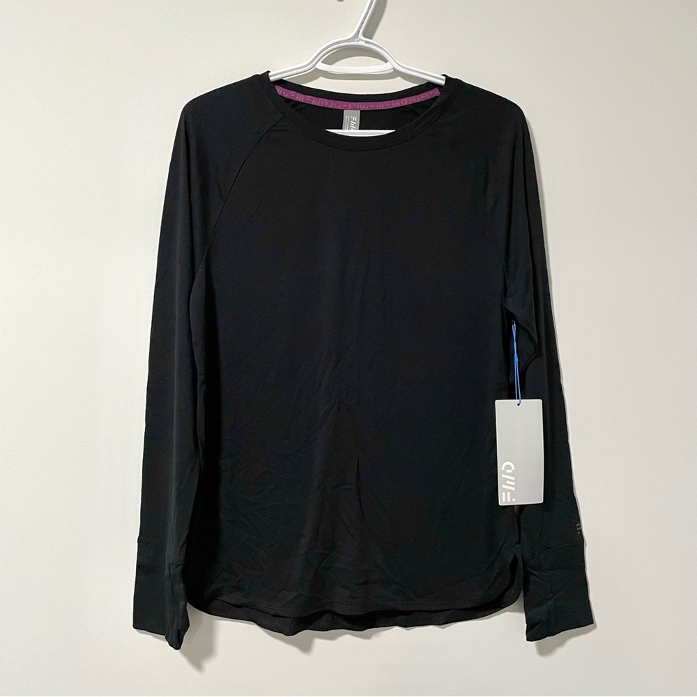 NEW FWD Core Training Black Long Sleeve Shirt (size M)